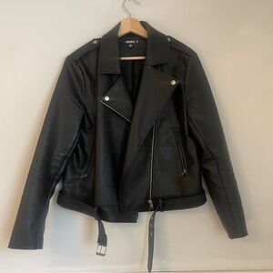 SOLD 🛑 Missguided| Faux leather Moto Jacket Size 8/Medium NWOT